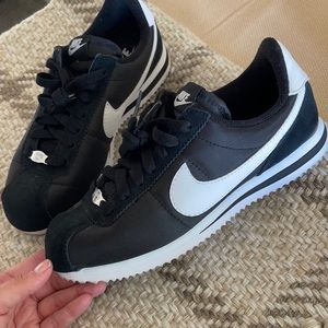 Nike Cortez black and white